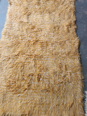 Full wool flokati rugs like new, 2 pieces, size 2.25x1.14