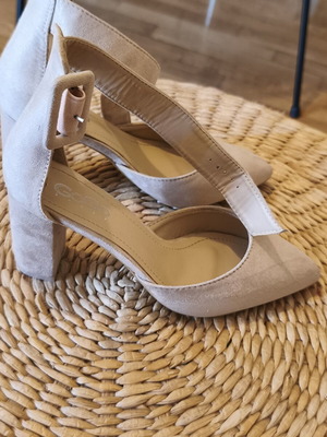 GoGo Shoes beige-pink pumps size 36 new