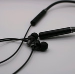 XO wireless earbuds like new