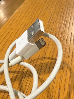 Καλώδιο iPhone σαν καινούργιο