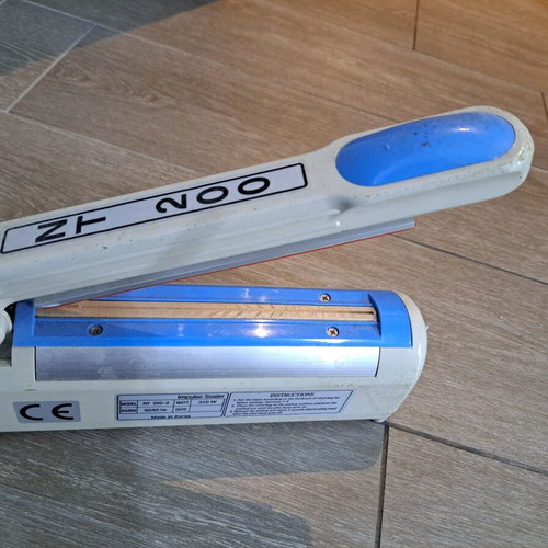 Bag heat sealer like new