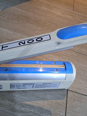 Bag heat sealer like new