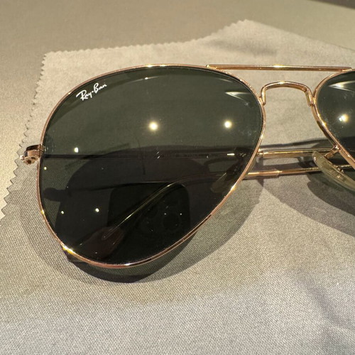 Ray-Ban Aviator RB3025 W3400 58-14 sunglasses like new, polished Arista gold, G-15 green