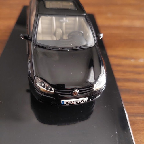 Volkswagen Golf V collectible model scale 1:43 like new