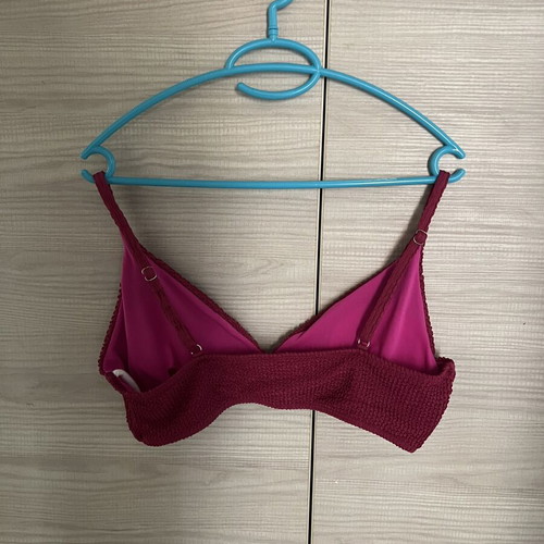 Swimsuit new, burgundy color with cups and adjustable straps, size L