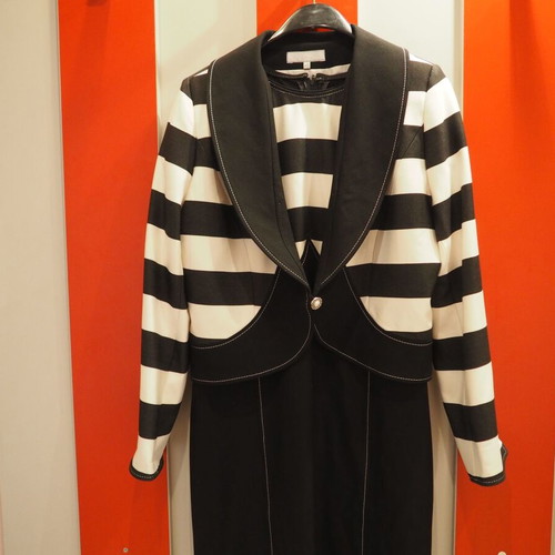 Official dress and jacket set like new, size L, black and white