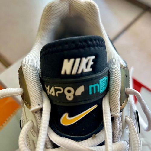 Nike Air Vapormax EVO like new, size 40.5, white multicolor