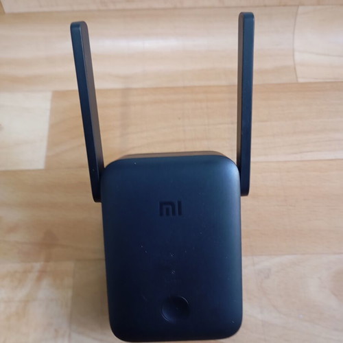 Mi AC1200 WiFi router like new