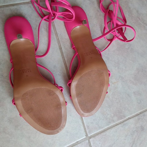 Zara pink kitten heels sandals new, size 39