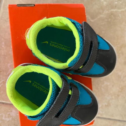 Nike shoes for boy size 19.5 used