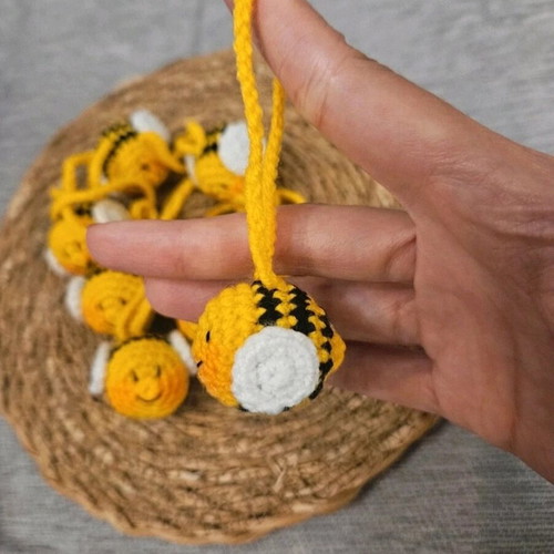 Handmade crocheted bee like new