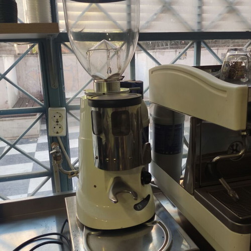 Coffee grinder F5 GA automatic used, professional