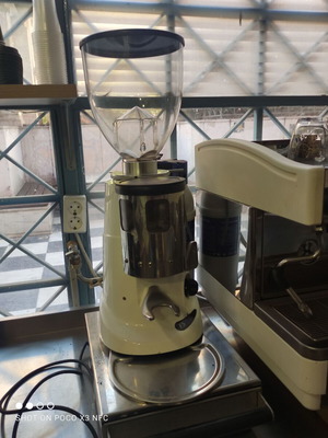 Coffee grinder F5 GA automatic used, professional