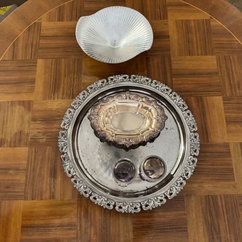 Silver-plated metal tray and decorative items like new