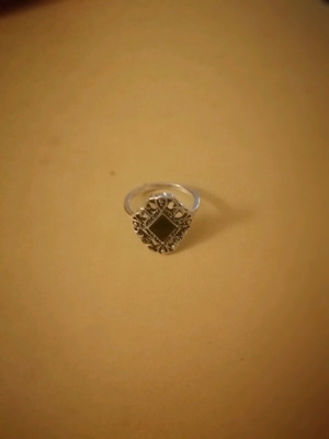Death style women's ring like new