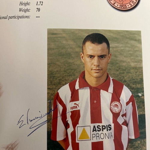 Year book Ολυμπιακός 1997-1998 σαν καινούργιο, σπάνιο συλλεκτικό