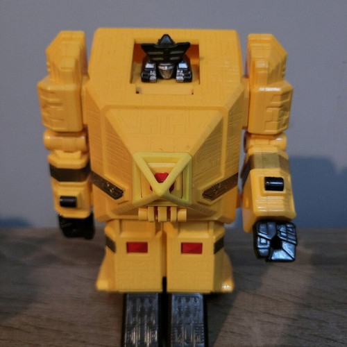Power Rangers Pyramidas like new Bandai 13 cm