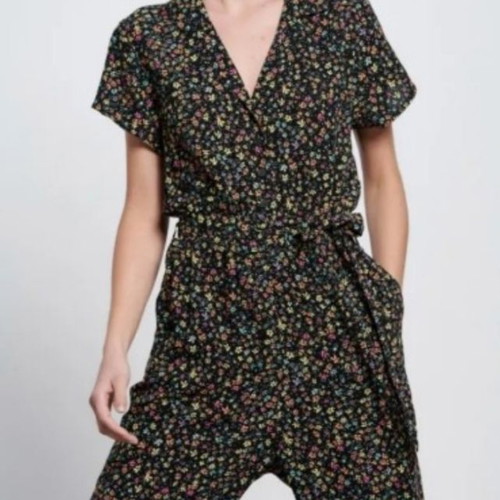 Funky Buddha jumpsuit like new, small floral print, size S