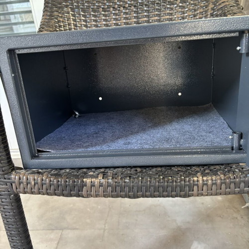 Comsafe electronic safe large size with 2 keys like new
