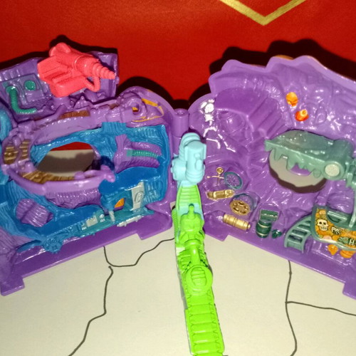 Mighty Max Sinks Nautilus shell only like new