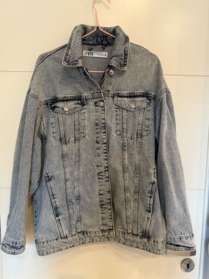 ZARA oversized jean jacket like new
