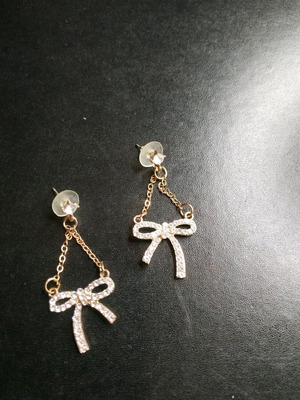 Bow earrings dangling new
