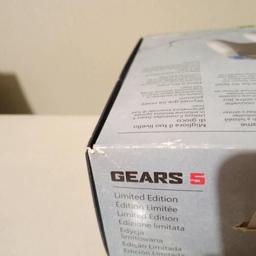 Xbox Gears of War 5 Kait Diaz limited edition wireless controller
