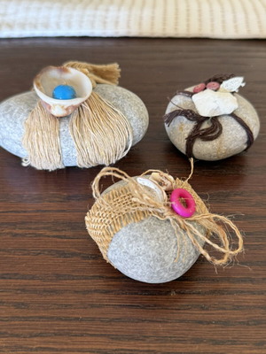 Decorative stones