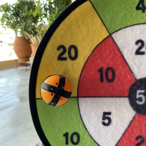 Felt Target Game with 2 Balls by Decathlon like new