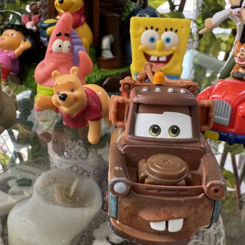 Disney and Animation Figures Collection with Winnie the Pooh Treehouse