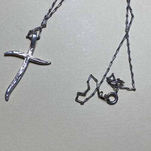 Silver cross like new