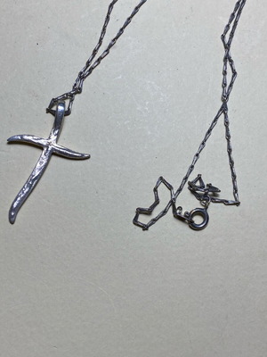 Silver cross like new