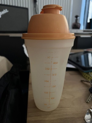 Tupperware shaker vintage, used