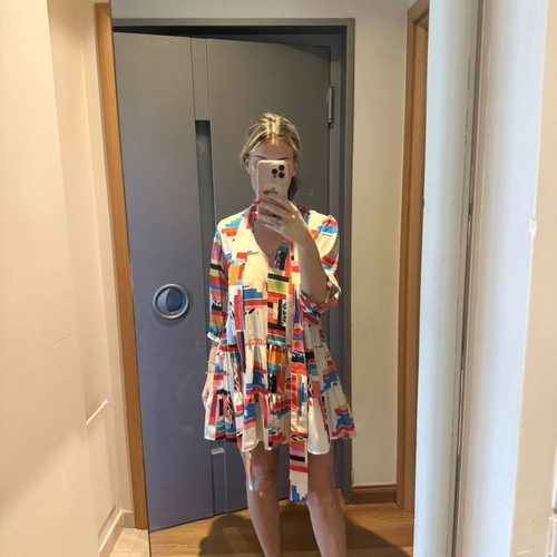 Karavan dress with belt like new, colorful