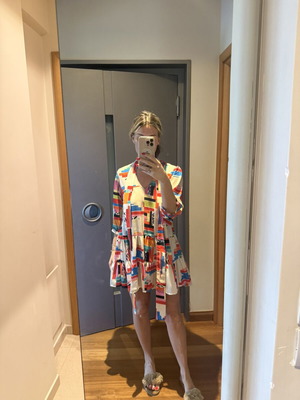 Karavan dress with belt like new, colorful