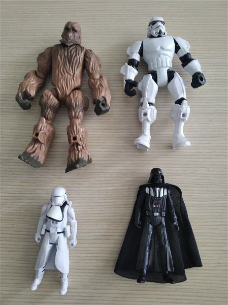  4 figoures Star Wars (2 hero mashers-chewbacca & stromtrooper)