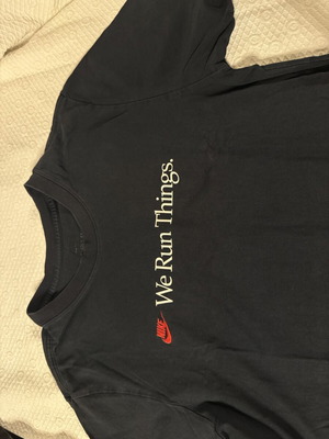 Nike short-sleeve shirt black size S like new