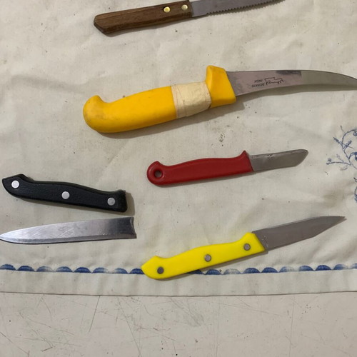 Kitchen knives used, assorted set, unsharpened