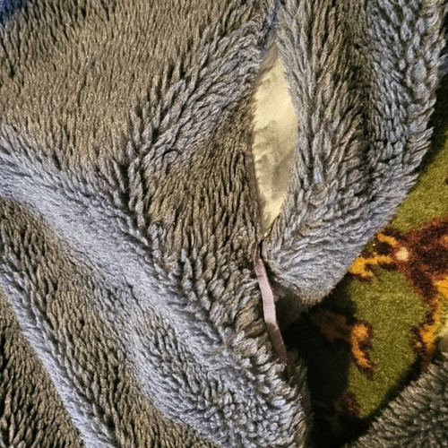 Vintage gray fur coat like new, with pockets and belt loops