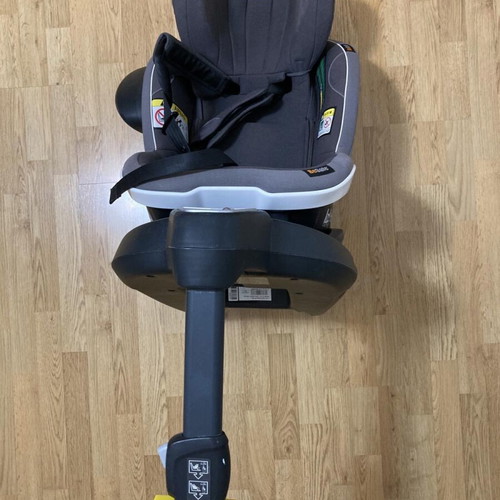 BeSafe iZi Turn i-Size car seat for 6 months to 4 years