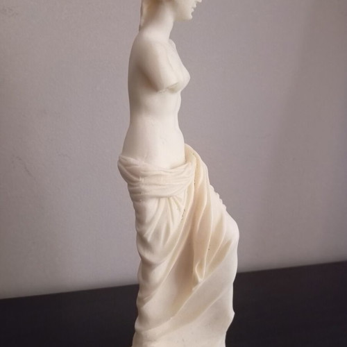 Aphrodite of Milos handmade alabaster statue like new, 23 cm