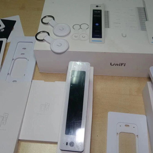 UniFi Access G2 Starter Kit Professional new access control system