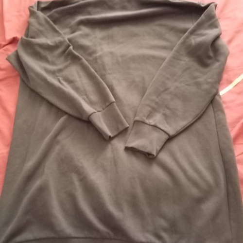 H&M men's cardigan like new, size large