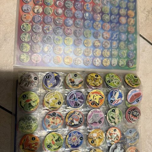 Pokémon Pickers collection like new with many pieces