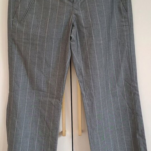 Fornarina pants straight fit, low waist, like new, gray, size S