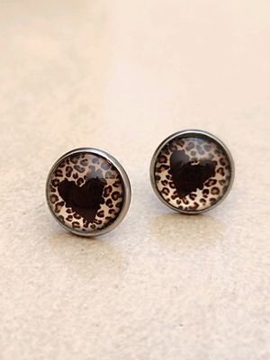 Steel stud earrings new, black and silver