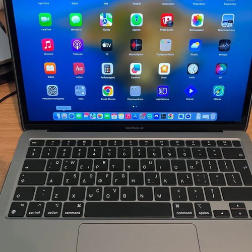 MacBook Air M1 8GB 256GB SSD like new