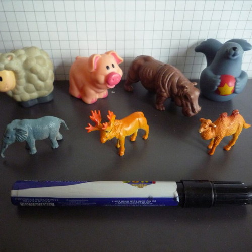 Plastic animals used, lot