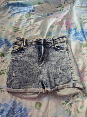 Jean shorts Bershka like new, size M, blue