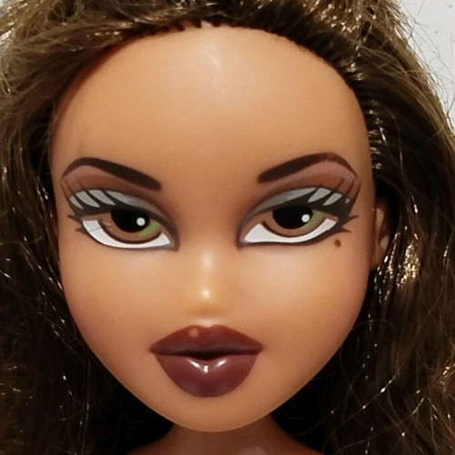 Bratz dolls used, lot of 3 damaged for restoration projects